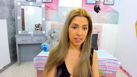 Snapshot of evaloviaa_ chatting on 18, 2, 2025 Eva online show from 18, 2, 2025