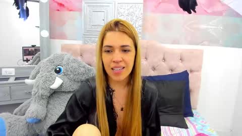 Snapshot of evaloviaa_ chatting on 26, 2, 2025 Eva online show from 26, 2, 2025