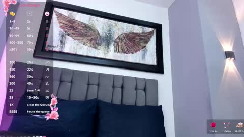 Snapshot of evaloviaa_ chatting on 11, 10, 2025 Eva online show from 11, 10, 2025