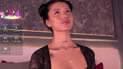 Eva Moretti online show from 19, 9, 2025