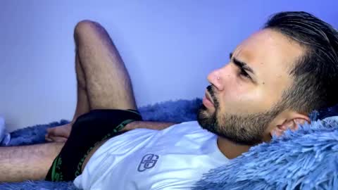 evan57036 online show from 4, 12, 2024