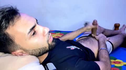 evan57036 online show from 4, 1, 2025