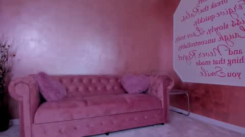 Snapshot of evanew_ chatting on 19, 2, 2025 Eva online show from 19, 2, 2025