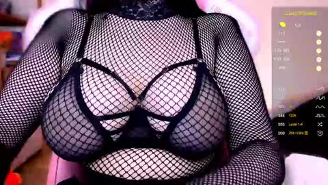 Streams schedule Wed Thursday Friday Saturday Sunday 1100-1700GMT Monday and Tuesday Day offs online show from 20, 4, 2026