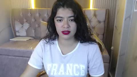 Snapshot of evangeline_b_ chatting on 25, 11, 2025 Evamgeline online show from 25, 11, 2025