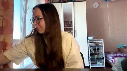 Mia online show from 21, 3, 2026