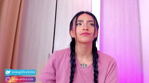 Snapshot of evangellinebellee chatting on 17, 12, 2025 Evangelline online show from 17, 12, 2025