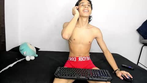 Snapshot of evans_collins24 chatting on 6, 1, 2026 Evans collins24 online show from 6, 1, 2026