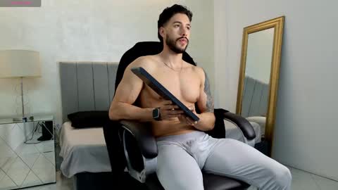 E V A N S online show from 20, 4, 2026