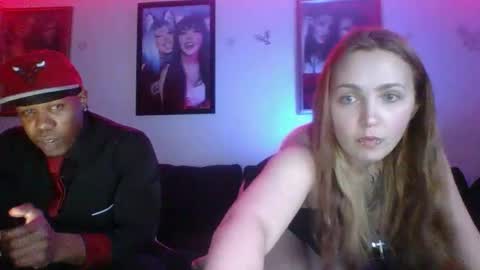 evanschris2048 online show from 28, 2, 2025