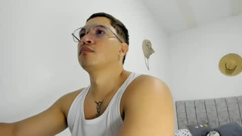 Snapshot of evanss_king chatting on 15, 7, 2026 Mateo and Valerio online show from 15, 7, 2026
