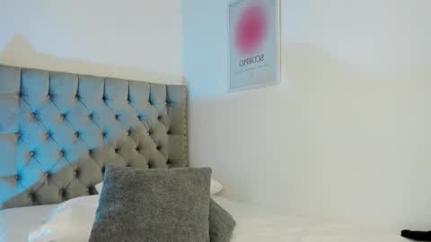 Eva Olimpo online show from 14, 12, 2025