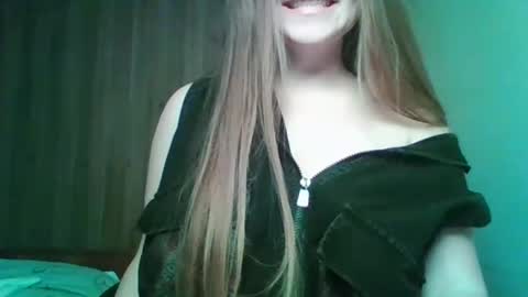 evasapples2026 online show from 22, 4, 2026