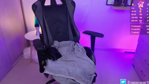 Snapshot of evasavage chatting on 20, 1, 2025 EVA SAVAGEIm recovering from surgery. Ill see you in a couple of weeks. online show from 20, 1, 2025