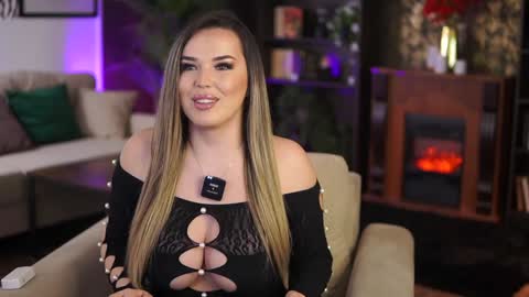 Snapshot of evasunderland chatting on 8, 2, 2025 Eva online show from 8, 2, 2025