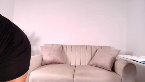  EVA LUNA online show from 18, 2, 2025