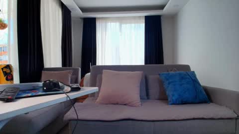  EVA LUNA online show from 14, 12, 2025