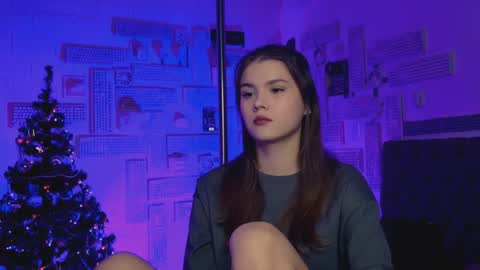 Snapshot of evathopson chatting on 19, 1, 2025 Eva next stream - - 1600 UTC2000 online show from 19, 1, 2025