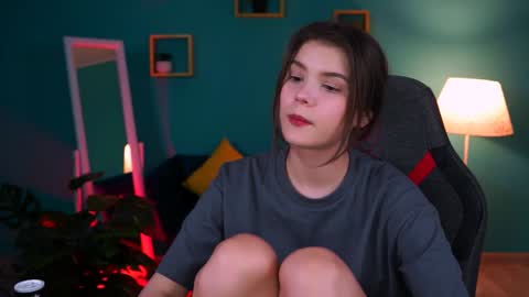 Snapshot of evathopson chatting on 24, 1, 2025 Eva next stream - - 1600 UTC2000 online show from 24, 1, 2025