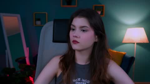 Snapshot of evathopson chatting on 26, 1, 2025 Eva next stream - - 1600 UTC2000 online show from 26, 1, 2025