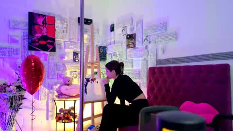 Snapshot of evathopson chatting on 13, 2, 2025 Eva next stream - - 1600 UTC2000 online show from 13, 2, 2025