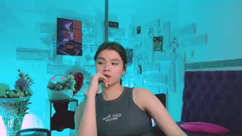 Snapshot of evathopson chatting on 1, 3, 2025 Eva next stream - - 1600 UTC2000 online show from 1, 3, 2025