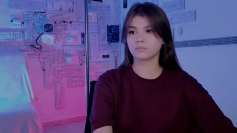 Snapshot of evathopson chatting on 18, 11, 2025 Eva next stream - - 1600 UTC2000 online show from 18, 11, 2025