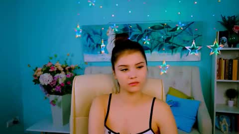 Snapshot of evathopson chatting on 4, 12, 2025 Eva next stream - - 1600 UTC2000 online show from 4, 12, 2025