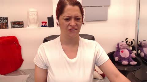 Eva Twiss online show from 24, 4, 2026