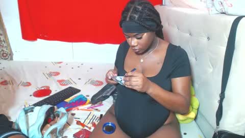 Eva And Emmanuel online show from 11, 6, 2026