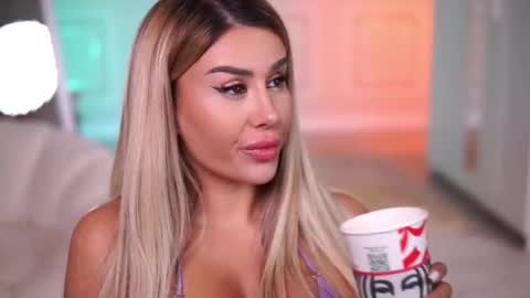 Eva online show from 19, 11, 2025