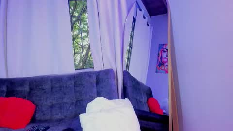 Eva Queen online show from 4, 11, 2025