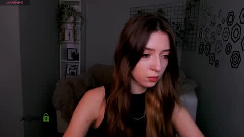 eve rose  online show from 8, 10, 2025