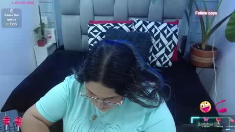 Snapshot of evelin_zaens chatting on 1, 5, 2026 evelin zaens online show from 1, 5, 2026