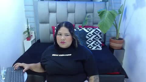 Snapshot of evelin_zaens chatting on 7, 5, 2026 evelin zaens online show from 7, 5, 2026