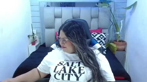 Snapshot of evelin_zaens chatting on 11, 5, 2026 evelin zaens online show from 11, 5, 2026