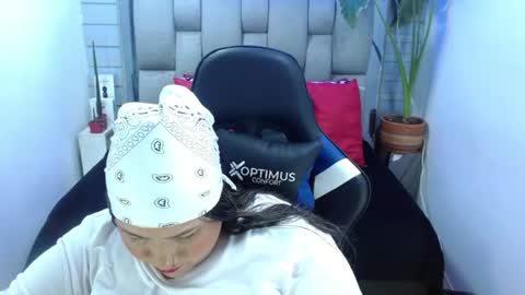 evelin zaens online show from 30, 7, 2026