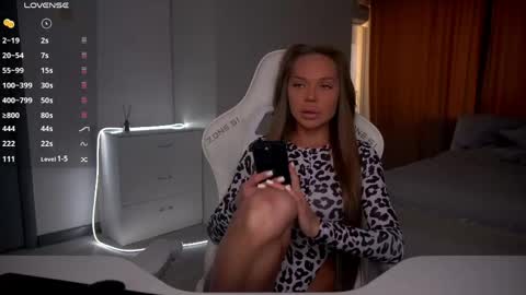 Evelina online show from 12, 4, 2026