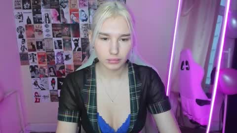 Evelina online show from 23, 12, 2025