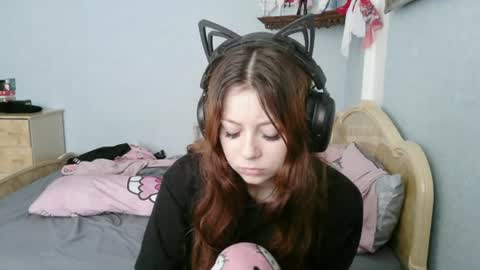 Snapshot of evelinamercer chatting on 15, 7, 2026 Alice 3 online show from 15, 7, 2026
