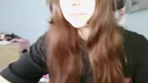 Snapshot of evelinamercer chatting on 28, 7, 2026 Alice 3 online show from 28, 7, 2026