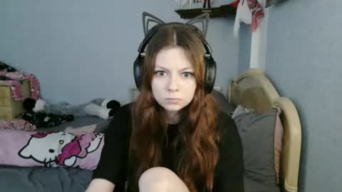 Snapshot of evelinamercer chatting on 28, 7, 2026 Alice 3 online show from 28, 7, 2026