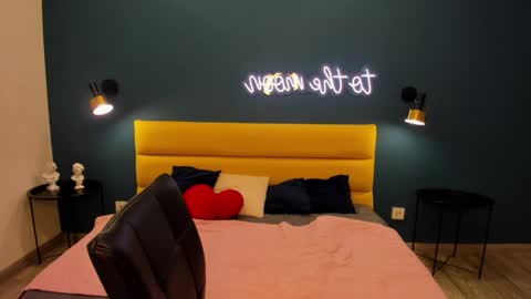 Eveline online show from 28, 4, 2026