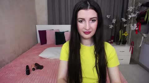 Snapshot of evelingills chatting on 20, 5, 2026 Evelin online show from 20, 5, 2026