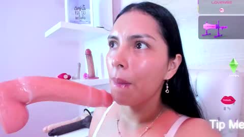 Evelinn belen online show from 4, 10, 2025