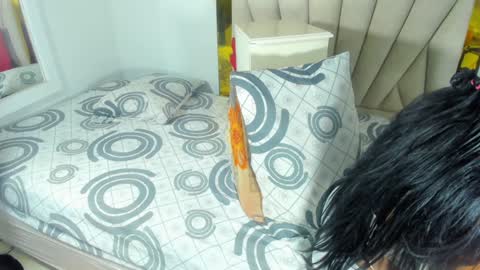 DAYANITA online show from 27, 12, 2024