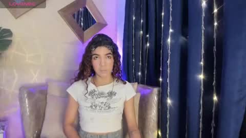 evelyn__rose1 online show from 27, 4, 2026
