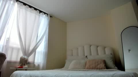 Snapshot of evelyn_coelloo chatting on 11, 11, 2025 Eve online show from 11, 11, 2025