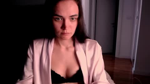 Evelyn online show from 28, 4, 2026