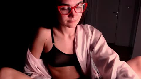 Evelyn online show from 18, 6, 2026